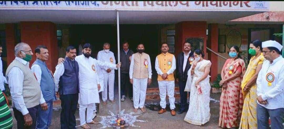 जनता विद्यालय गांधीनगर येथे प्रजासत्ताक दिन उत्साहात संपन्न...