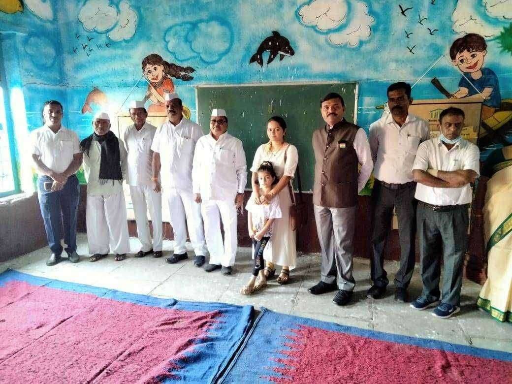 दिंडोरी येथे भारतीय प्रजासत्ताक दिनाच्या औचित्य साधून रूम टू रिड वाचनालयाचे उद्घाटन