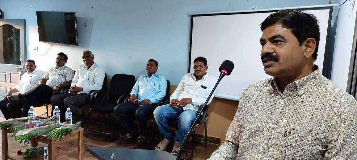 विद्यार्थ्यांपर्यंत ज्ञान पोहोचवण्यासाठी शिक्षकांनी अत्याधुनिक तंत्रज्ञानाचा वापर करावा - डॉ. अनिल चिताडे