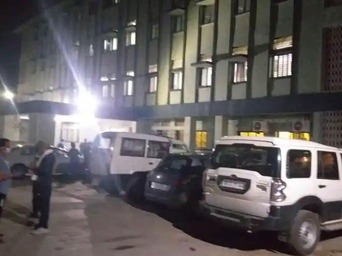 ?महाराष्ट्र हादरला ! भंडाऱ्यात नवजात शिशु केअर युनिटला आग..!10 बालके दगावली..चौकशी समिती स्थापन.3 दिवसात अहवाल करणार सादर..