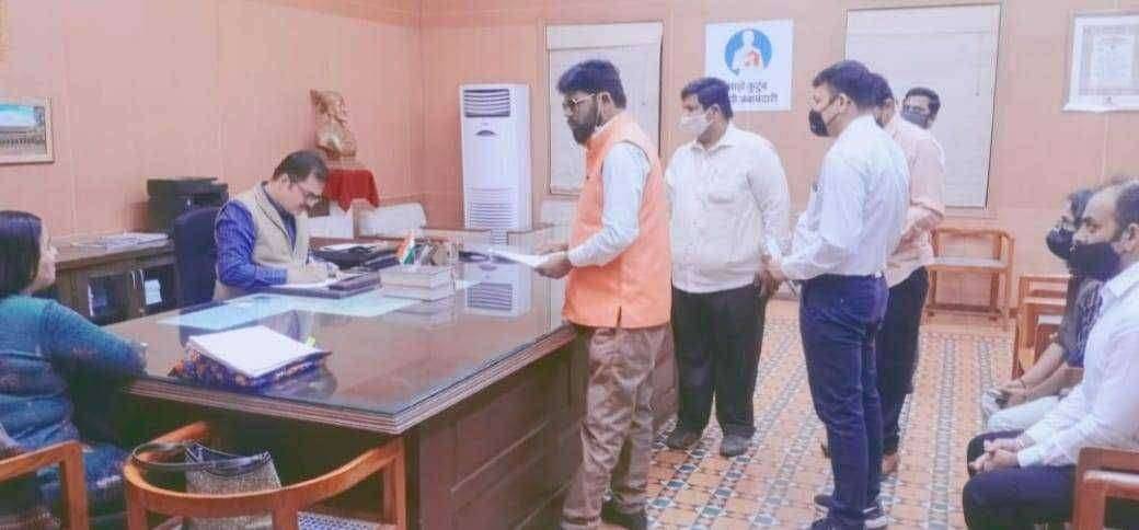 येवला नगरपालिकेने मागासवर्गीय कर्मचार्‍यांवरील निलंबन कारवाई मागे घ्यावी -महाराष्ट्र रत्न अनिलभाई गांगुर्डे यांची मागणी.