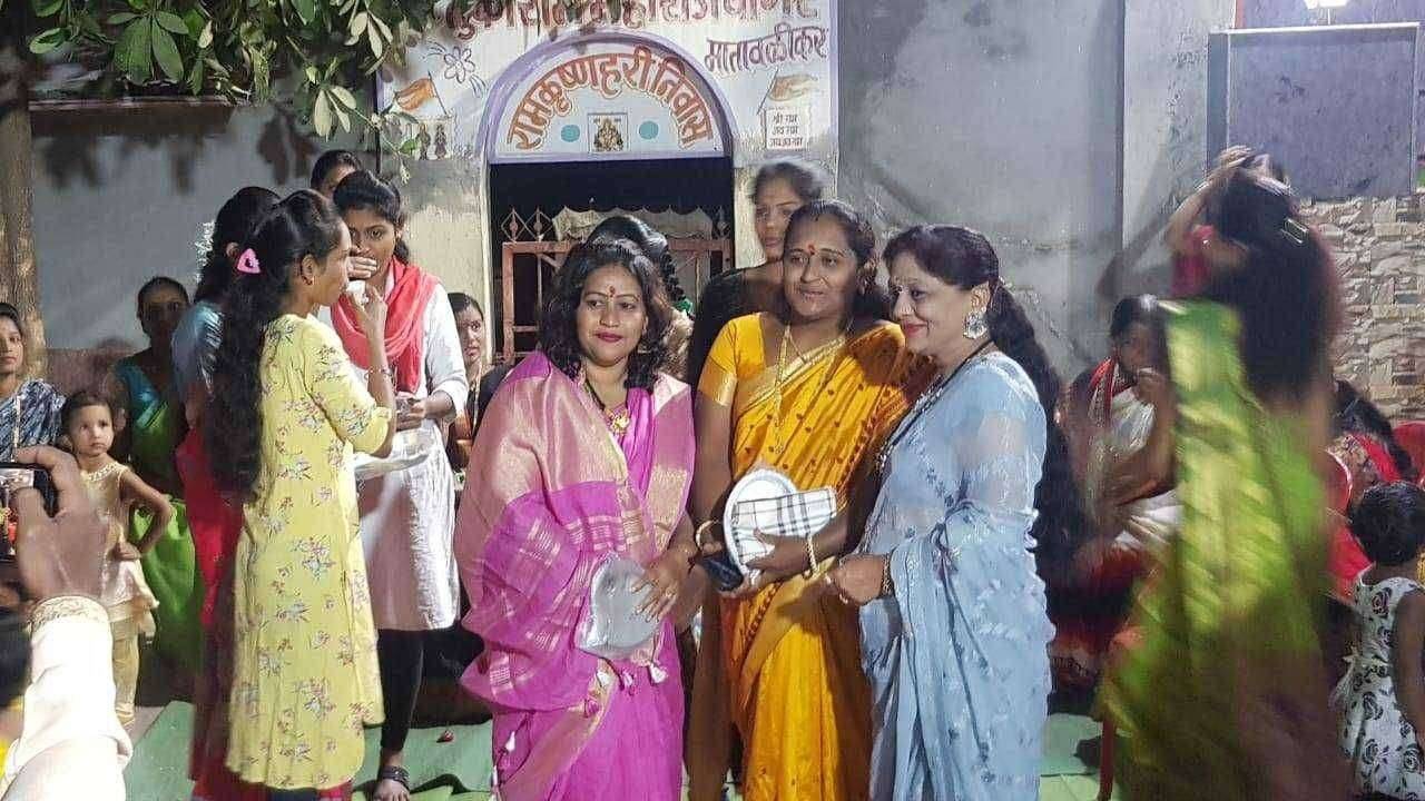 माजी नगराध्यक्ष तथा विद्यमान नगरसेविका सौ राजश्रीताई प्रताप गंगेकर यांच्याकडून हळदीकुंकू व तिळगुळ वाटप चे कार्यक्रम संपन्न