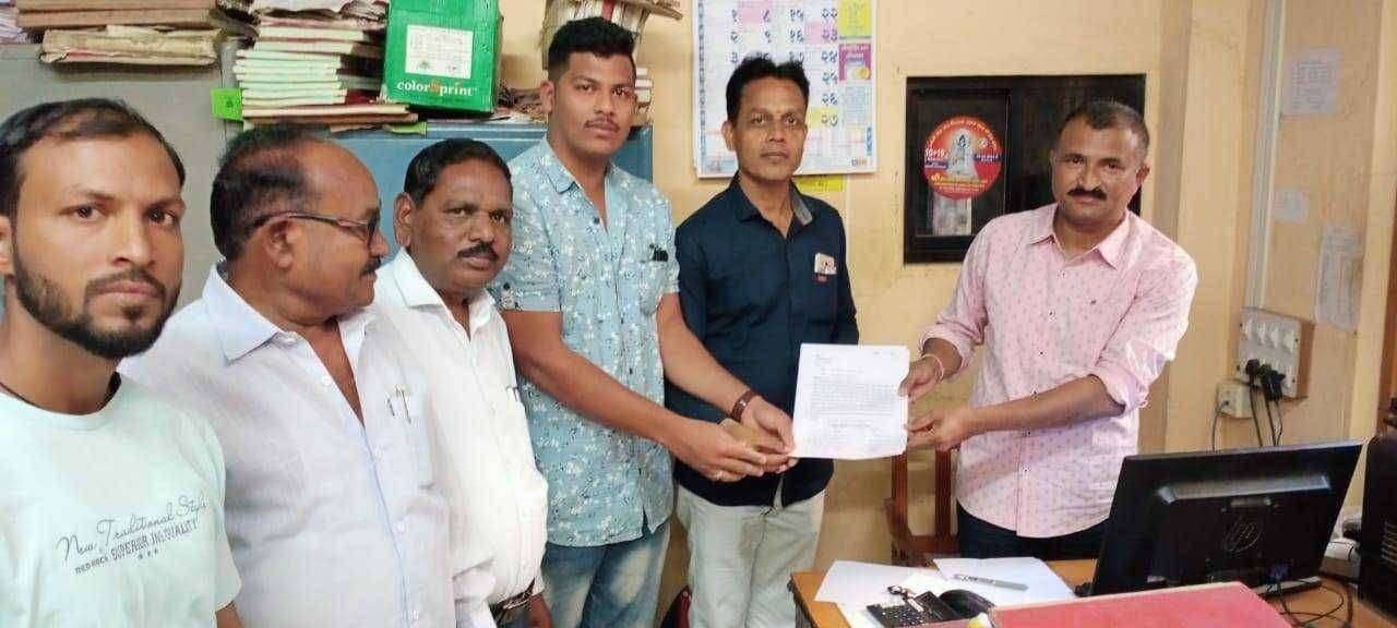 फैजपुरातील रमाबाई उद्यानात घाणीचे साम्राज्य नगरपरिषदेत नगरसेवकांसह नागरिकांचे निवेदन