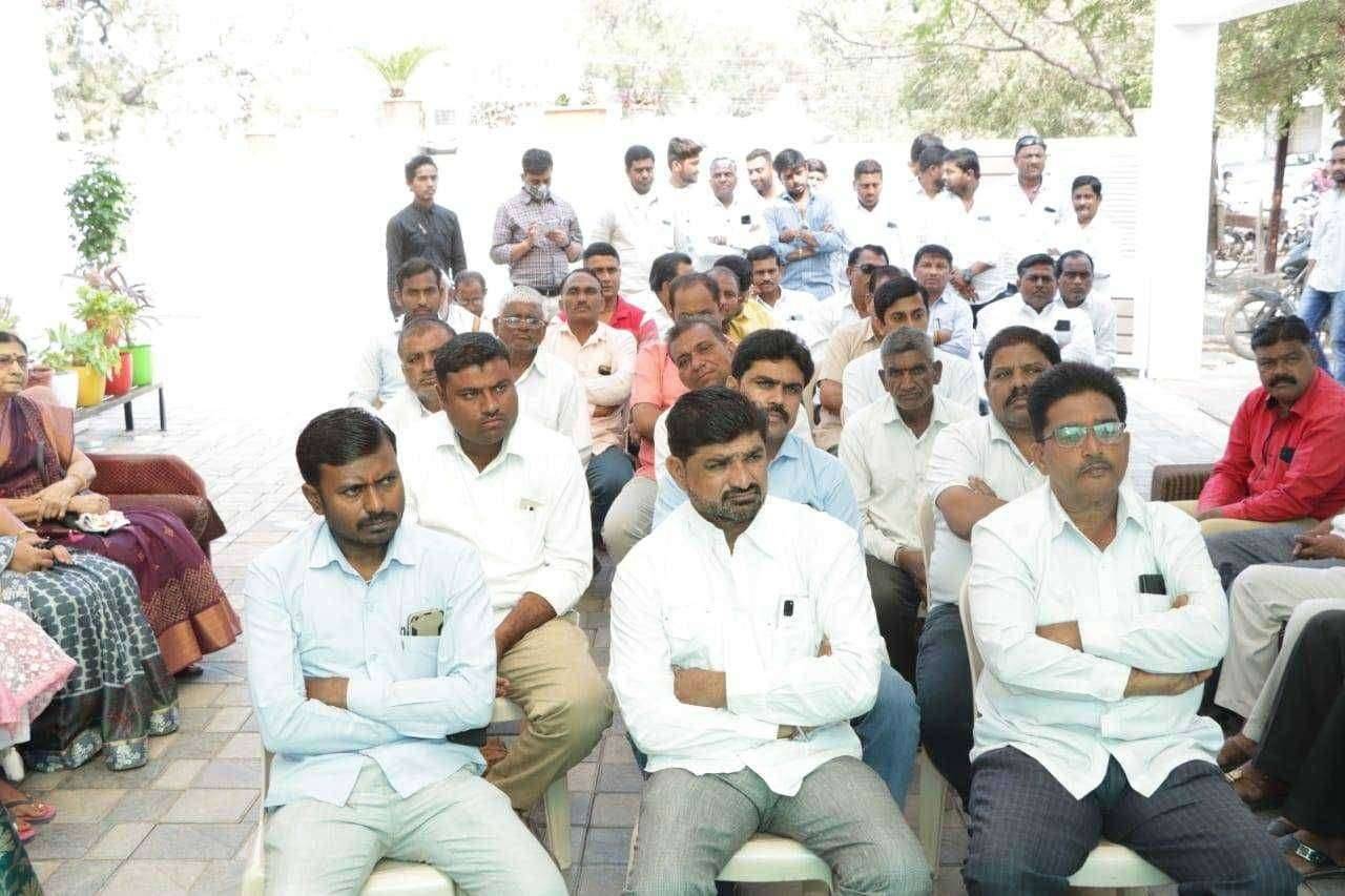 ?️ अमळनेर कट्टा... जलसंपदा मंत्री व प्रदेशाध्यक्ष  दौऱ्यानिमित्त राष्ट्रवादी पक्षाची सर्व सेल फ्रंटलची बैठक, राष्ट्रवादी परिवार संवाद कार्यक्रमासाठी जोरदार नियोजन सुरू.