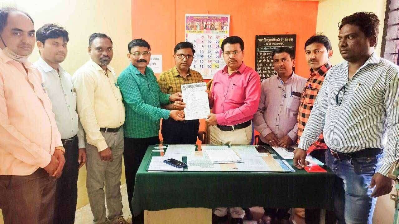 ?️ अमळनेर कट्टा... अमळनेर येथे प्रोटान तर्फे निवेदन