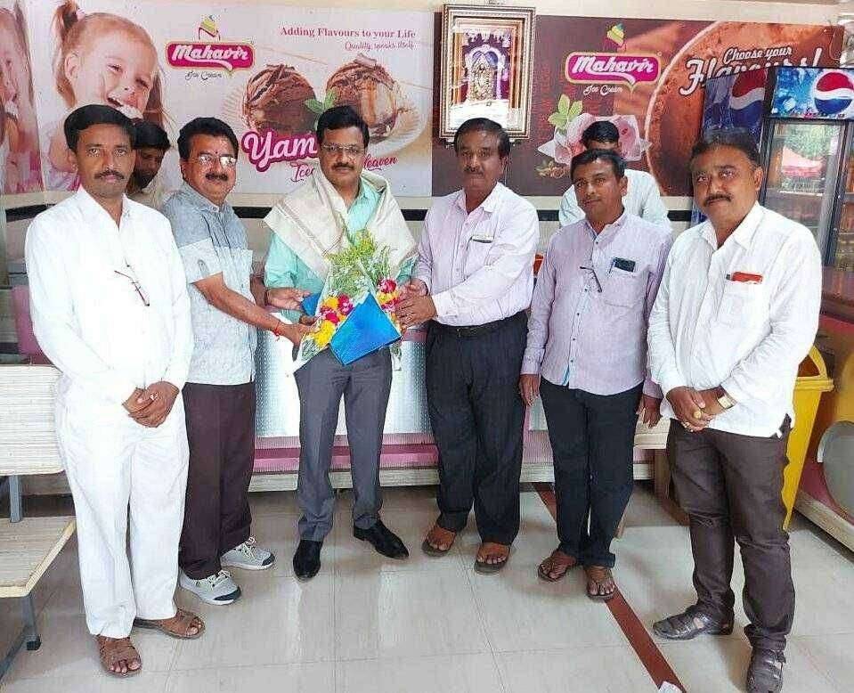 ?️ अमळनेर कट्टा ...व्हॅलेंटाईन डे ला शिक्षक मुख्याध्यापक व विभागीय सचिव यांचा अनोखा संवाद