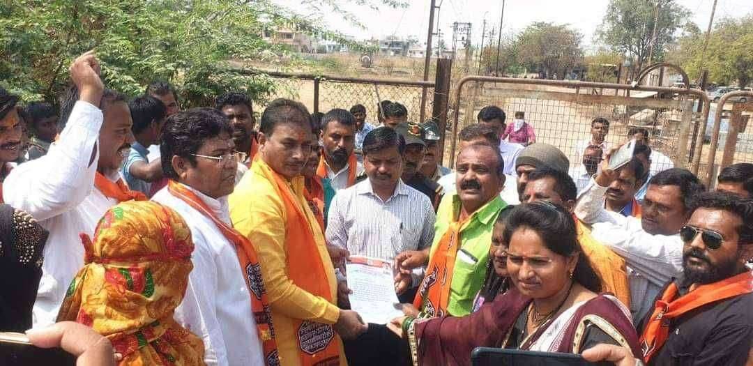 सामान्यांची वीज तोडणारे राज्यातील जुलमी सरकार : दिलीप धोत्रे