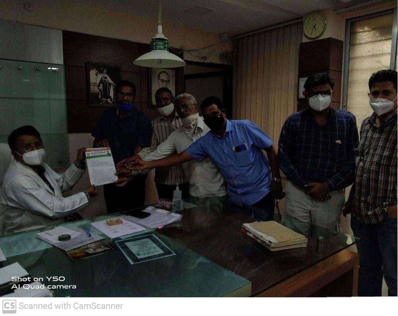 सी. पी. आर . रूग्णालयात केसपेपर काउंटर वाढविण्याची लोकराज्य जनता पार्टीची मागणी .