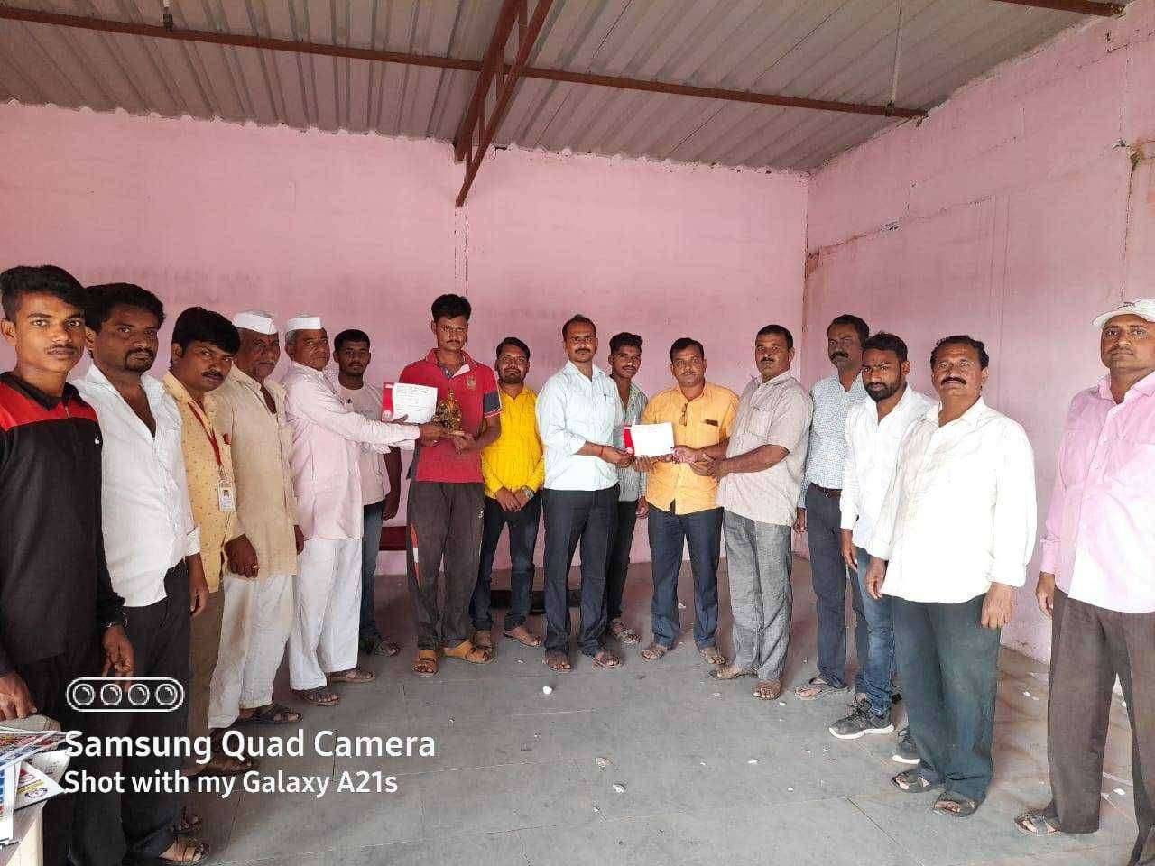 सुस्त्यात शिवजयंती निमित्त १०१ जनाचे रक्तदान