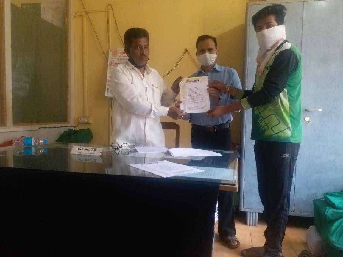 आदिवासी उमेदवारांची विशेष भरती मोहीम सुरु करा.दापोली तहसीलदार मार्फत मुख्यमंत्री यांना बिरसा क्रांती दल रत्नागिरीचे निवेदन