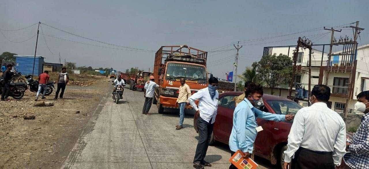 कोरोना निगेटिव्ह असेल तरच कर्नाटकात प्रवेश