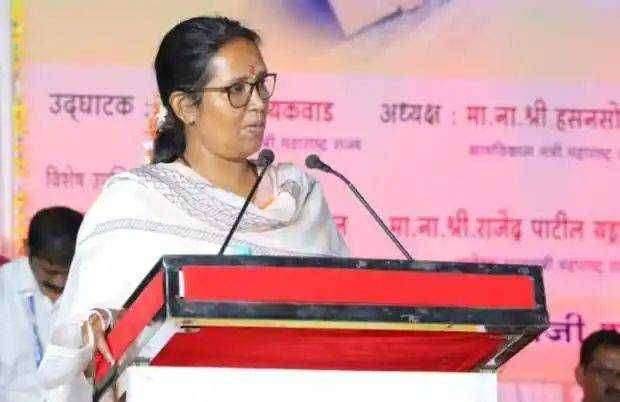 ?Big Breaking.. 1 मार्च पासून शाळा चालू की बंद ?...पहा शिक्षणमंत्र्यांनी काय केली मोठी घोषणा...