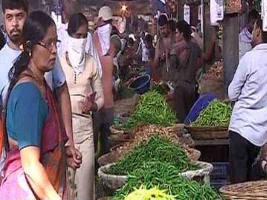 ?️अमळनेर कट्टा..जिल्हाधिकाऱ्यांच्या आदेशानुसार अमळनेर चा आठवडे बाजार राहील उद्या बंद..! भाजी विक्रेते आणि जनतेत संभ्रमाचे वातावरण..!तर भाजी बाजार उद्या बंद ठेवणार नाही ..!भाजी विक्रेत्यांची प्रतिक्रिया...!