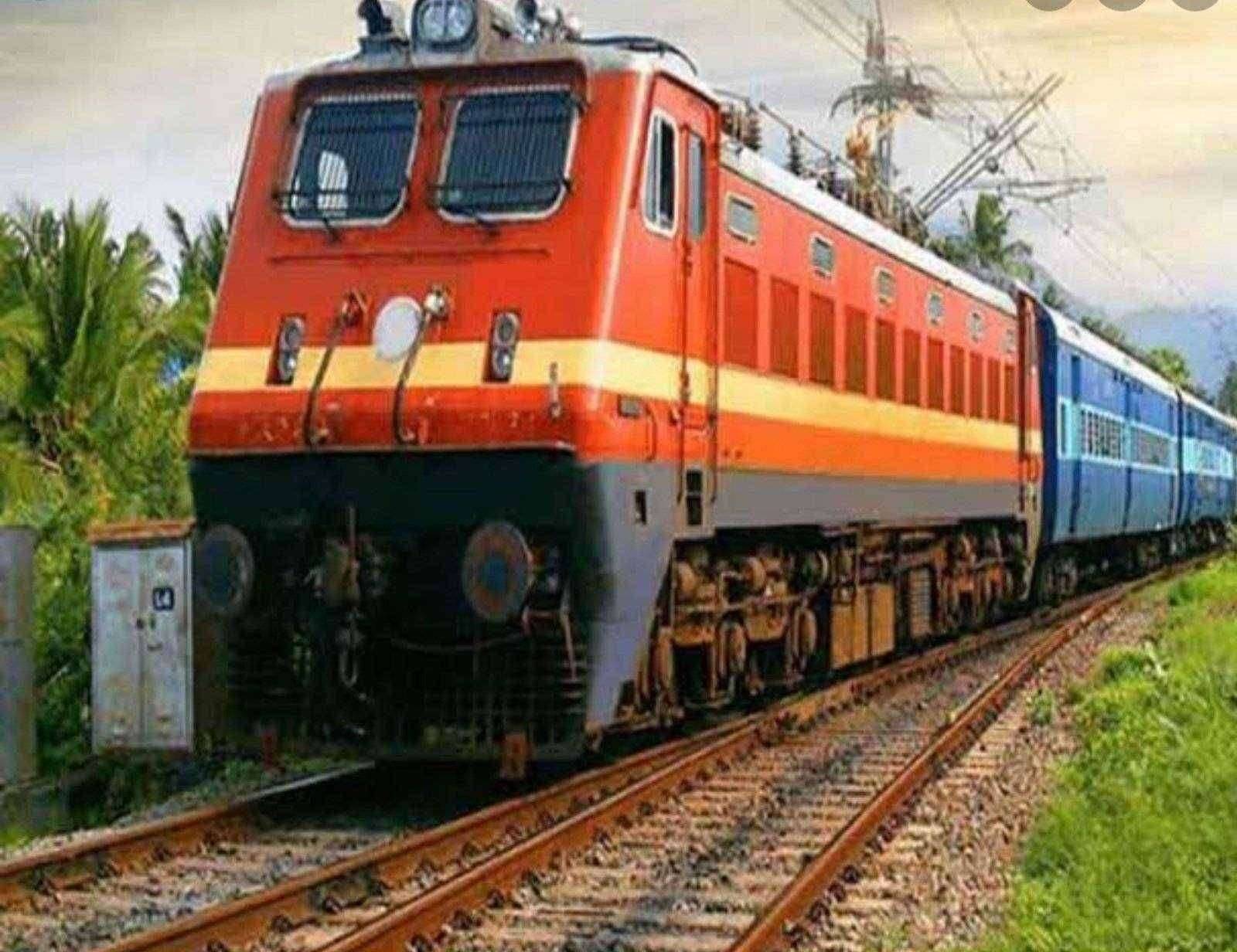 ? भुसावळ सुरत दरम्यान उद्यापासून विशेष रेल्वे धावणार...!