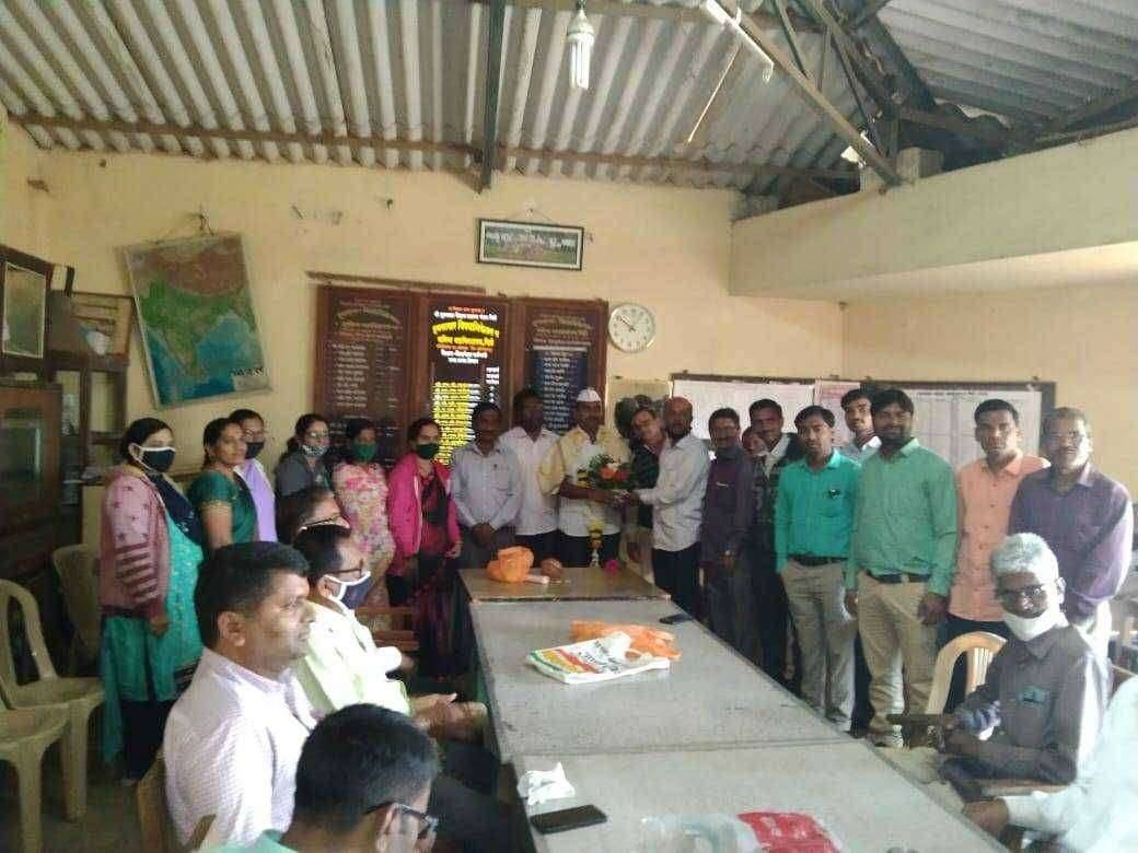 प्रा .हिंदुराव पाटील यांचा दूधसाखर विद्यानिकेतन बिद्री येथे सत्कार संपन्न...