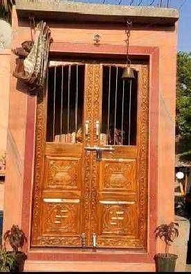 सुदर्शन मंडळाने बांधलेल्या गणपती मंदिरास नगरसेवक अक्षय गंगेकर यांनी सागवानी दरवाजा बसवणे साठी सोळा हजार रुपयाची केली मदत