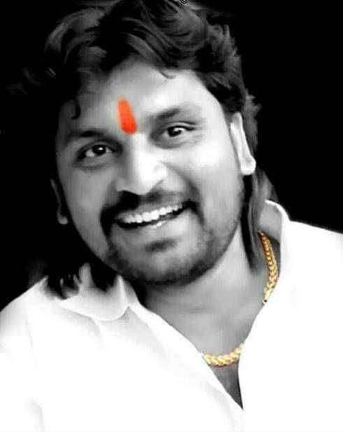 भ्रष्टाचारी ग्रामसेवक पी.आर.देवकर यांच्यावर फौजदारी दाखल करा - योगेश चव्हाण