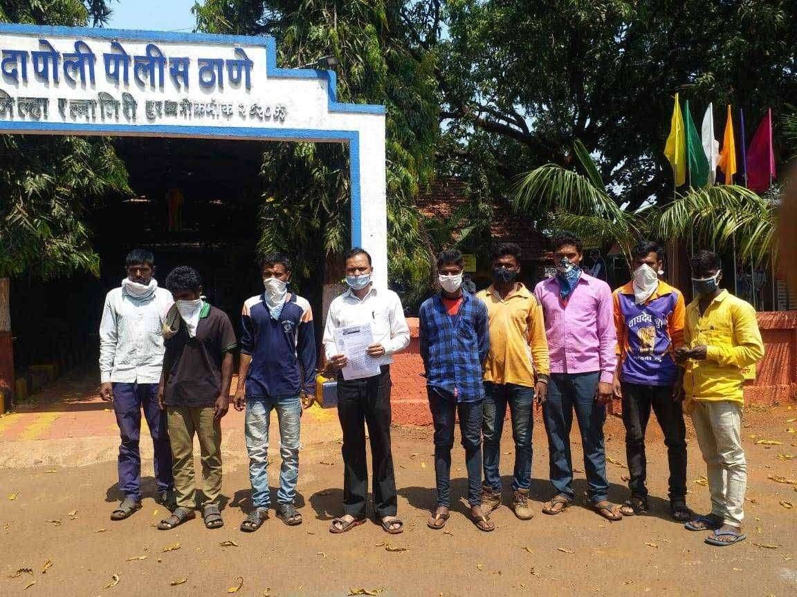 आदिवासी मजुरांची फसवणूक करून फरार झालेल्या ठेकेदारवर गुन्हा दाखल करून तात्काळ अटक करा: सुशिलकुमार पावरा13 मजुरांची दापोली पोलीस ठाण्यात तक्रार दाखल