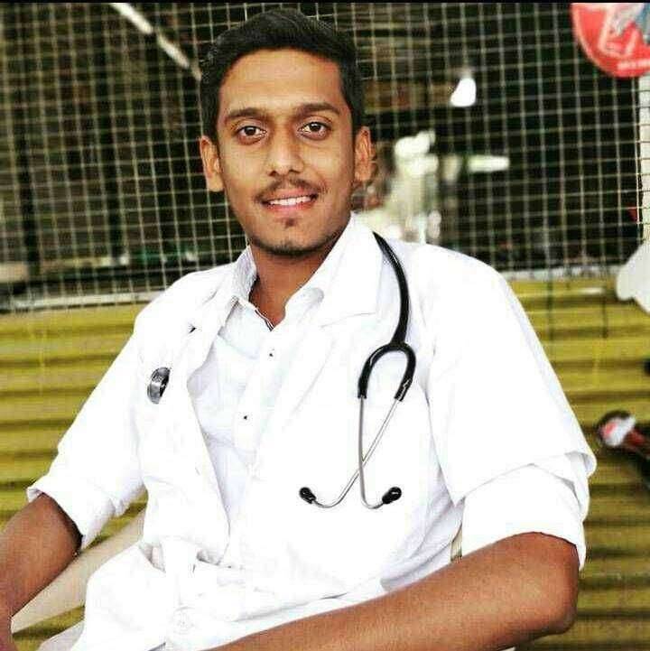 नागरिकांनी सतर्क राहून लक्षणे असल्यास टेस्ट करणे गरजेचे- डॉ आदित्य निकम