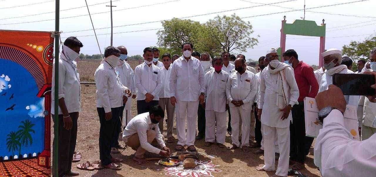 ?️ अमळनेर कट्टा ... 2515 या विशेष निधीतून तालुक्यातील खेडी व्यवहारदळे येथील सप्तश्रृंगी सभामंडप उद्घाटन कार्यक्रम संपन्न.