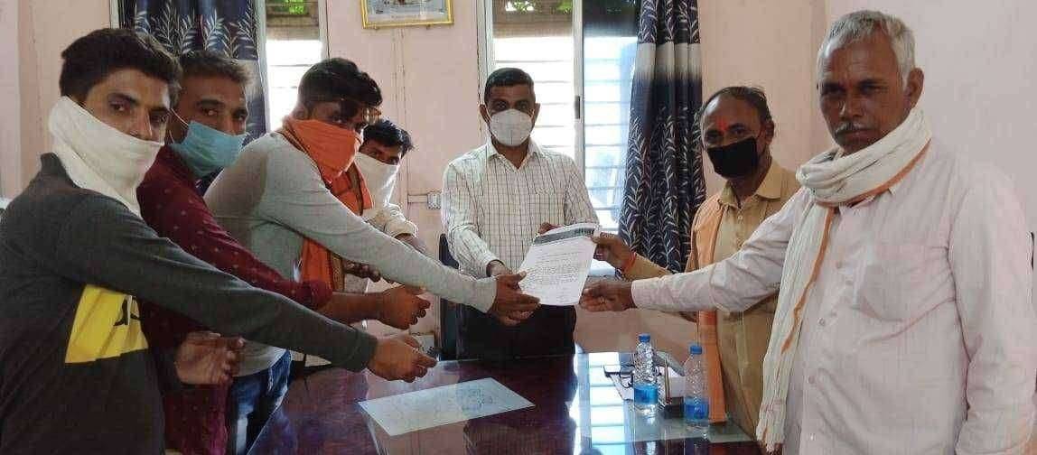 पातुर तालुक्यातील पांदन रस्ते शेतरस्ते व शिवदांड रस्ते मोकळे करून बनवण्याकरिता छावा संघटना सरसावली