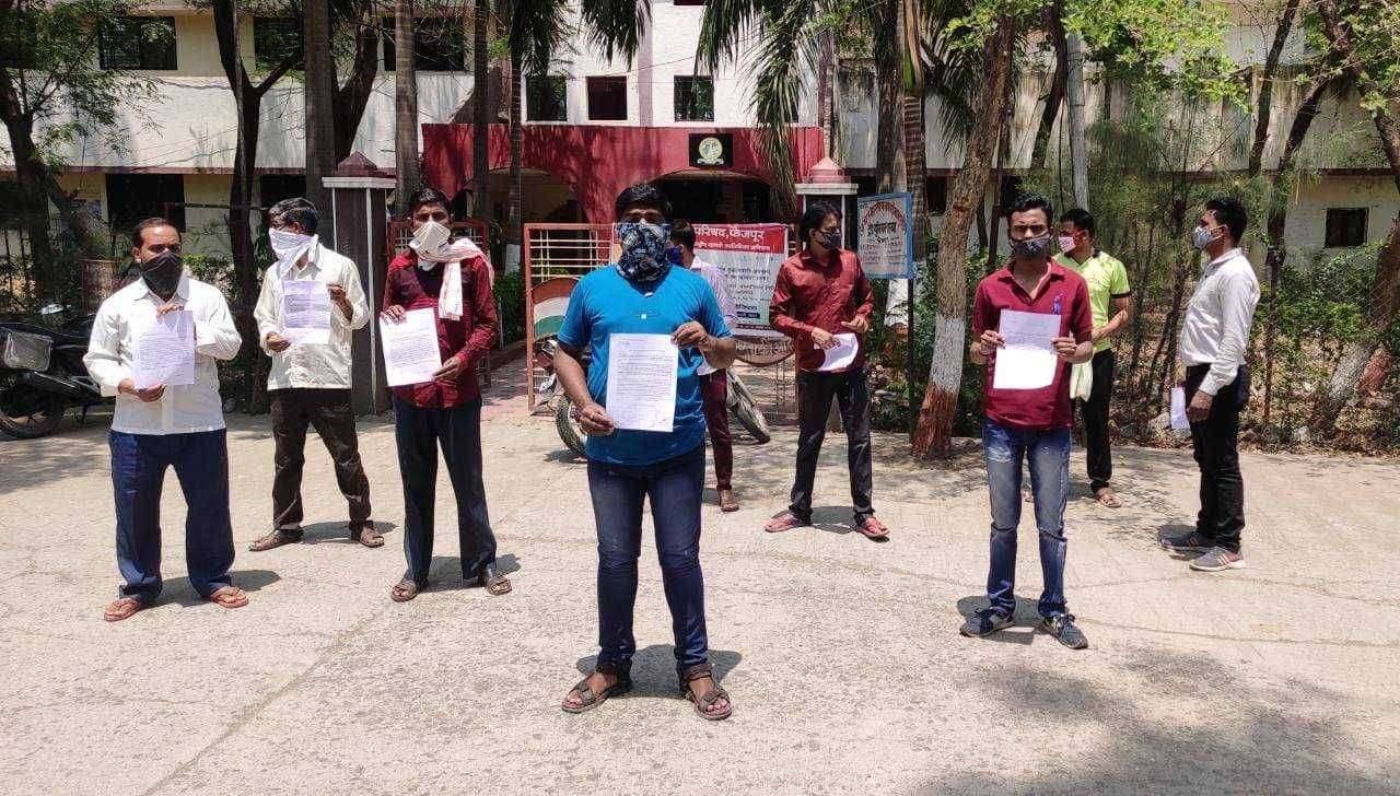 फैजपूर नाभिक युवा संघटनेतर्फे आघाडी सरकारचा जाहीर निषेध