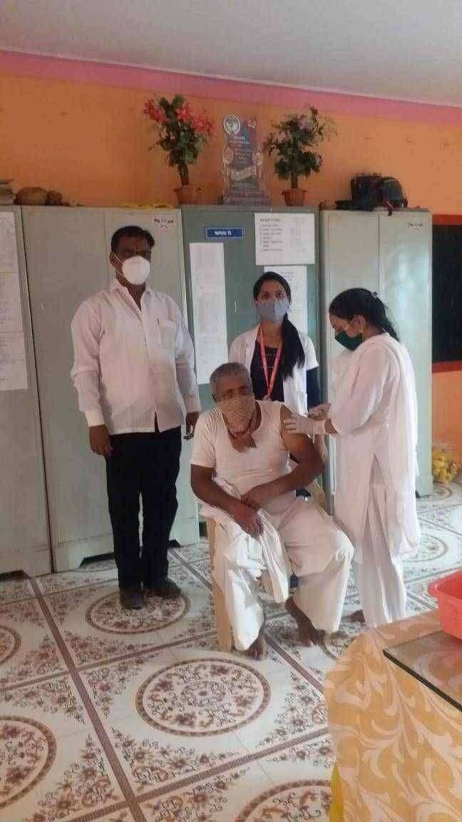 तुळशी येथे कोविशील्ड लसीकरण कॅम्पचे यशस्वी
