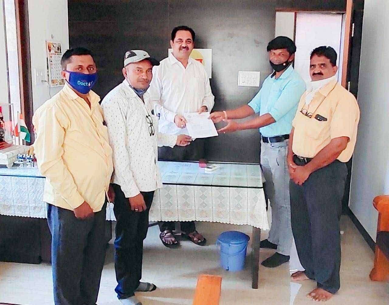 ?️अमळनेर कट्टा...अमळनेर तालुक्यातील शाळांचे आर टी ई अनुदान तात्काळ मिळणेसाठी आमदारांना  निवेदन