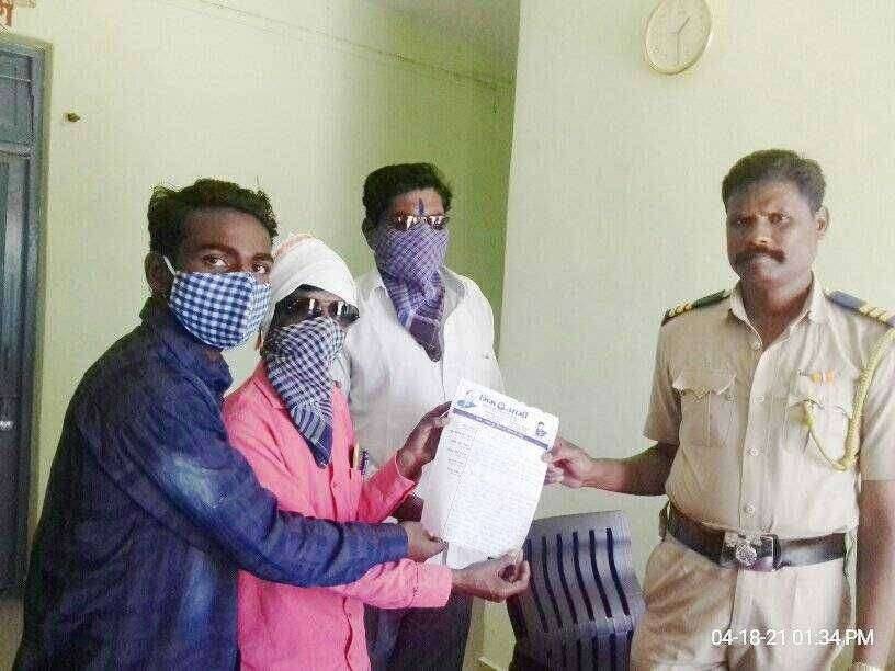 बिरवलीतील "त्या" समाज कंटकावर आट्रोसिटी चा गुन्हा नोंद करून अटक करा अन्यथा महाराष्ट्रभर तिव्र आंदोलन छेडण्याचा भादा पोलिसांकडे निवेदनांद्वारे भिम आर्मीने दिला इशारा