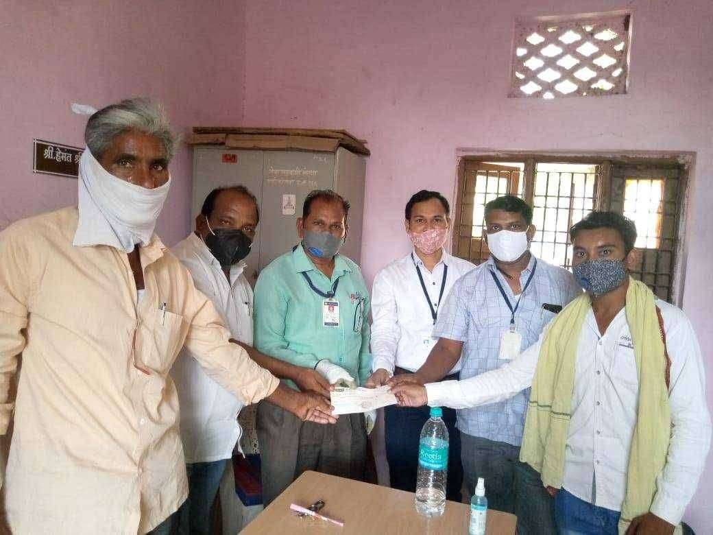 विविध कार्यकारी सेवा सहकारी संस्था मर्या कोरपना कडून पीककर्ज वाटप