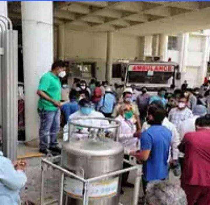 नाशिकच्या डॉ. झाकीर हुसेन रुग्णालयात ऑक्सिजनच्या टँकमध्ये अचानक गळती झाली. या गळतीमध्ये 22 रुग्णांचा मृत्यू