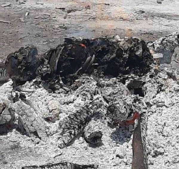 अमळनेर पाठोपाठ चोपड्याची स्मशानभूमी पुन्हा तापली मृतांना सरणही मिळेनासे झाले, सरण अभावाने मृतदेह जळत आहेत अर्धवट