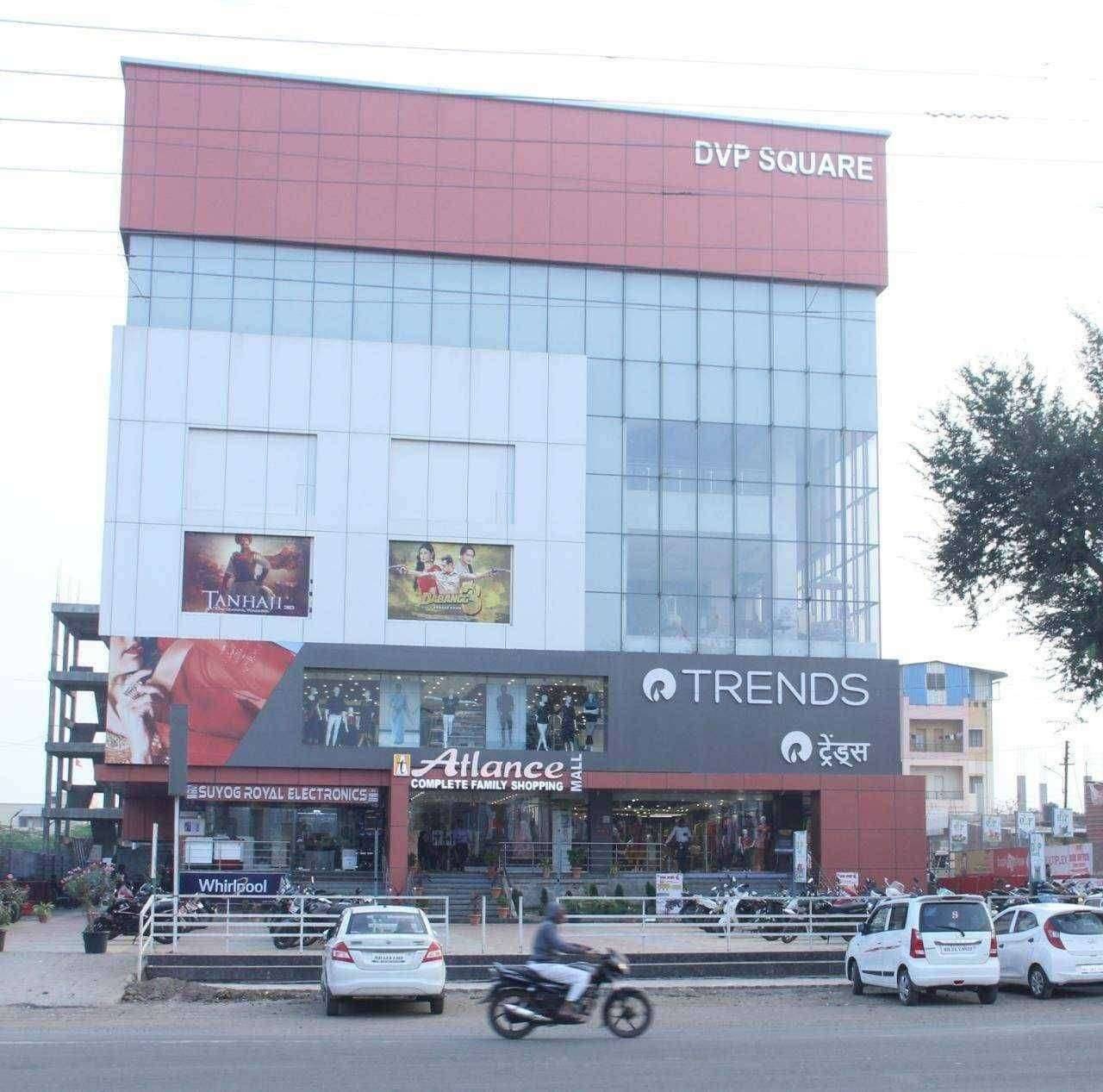 अभिजीत पाटलांनी पंढरीत स्वखर्चाने उभारले DVPथेअटरमध्येच कोविड हॉस्पिटल