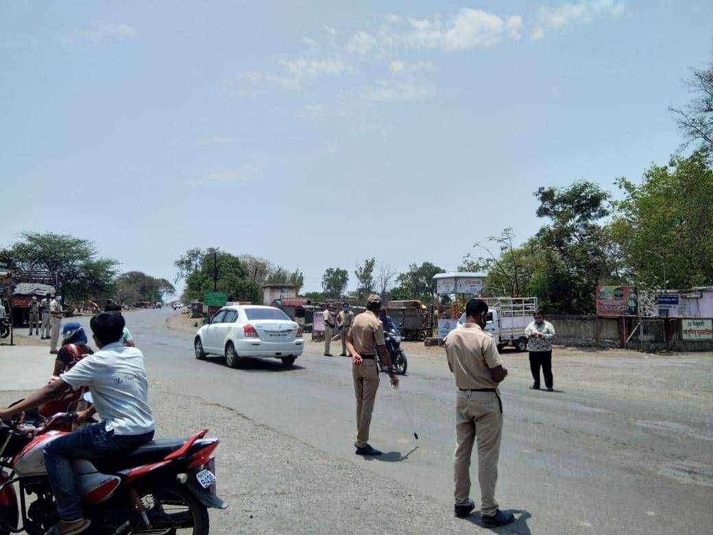 चांदवड शहरातून पोलिसांकडून दंडात्मक कारवाईत 94000 दंड वसूल