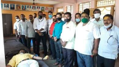 रक्तदान, सामाजिक कर्तव्य म्हणून केले आहे डॉ अभिजीत शिंदे