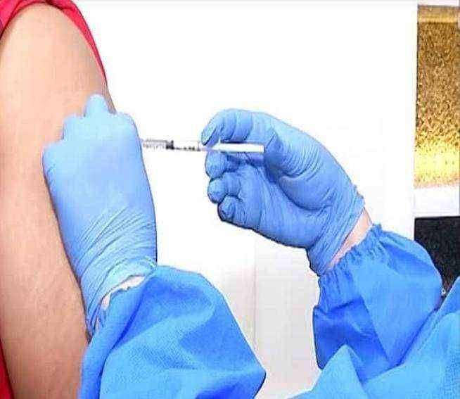 लसीचा पहिला डोस, दुसरा डोस व वया नुसार लसीकरण केंद्र स्वतंत्र असावेत:- नगरसेवक विवेक परदेशी