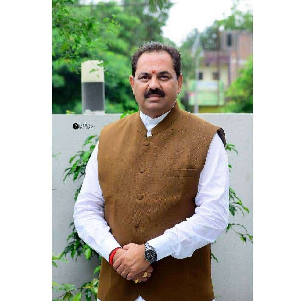 ?️ अमळनेर कट्टा... ग्रामिण भागापाठोपाठ आमदार अनिल पाटलांनी शहरासाठीही दिली अडीच कोटींची विकास कामे दगडी दरवाजा सुशोभीकरणसाठी 30 लाख,अनेक प्रभागात नवीन रस्त्यांसह होणार भरीव विकासकामे