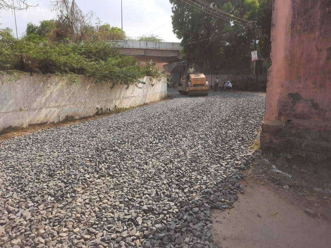 ?️ अमळनेर कट्टा... अमळनेर कट्टा... अमळनेर नगरपरिषद, प्रभाग क्रमांक ०१ चे विकासकाम रस्ता मजबुतीकरण डांबरीकरण...