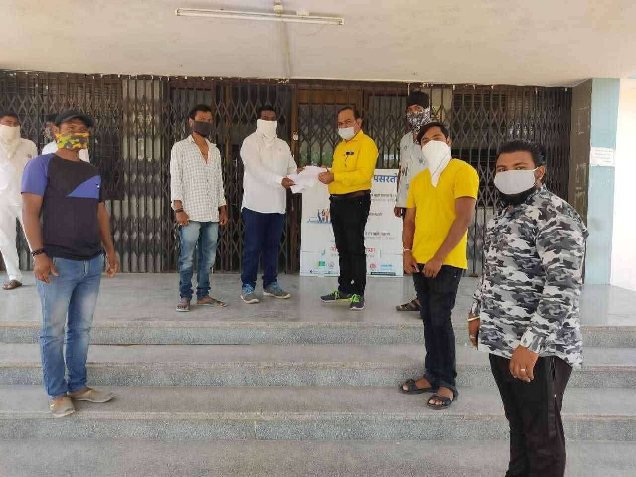 राज्यपाल व विरोधी पक्ष नेते देवेंद्र फडणवीस यांची भेट घालुन देणार .आ पडळकर