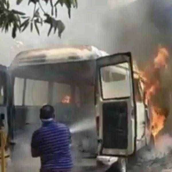 पाचोरा ग्रामीण रुग्णालयाच्या रुग्णवाहीकेने घेतला पेट