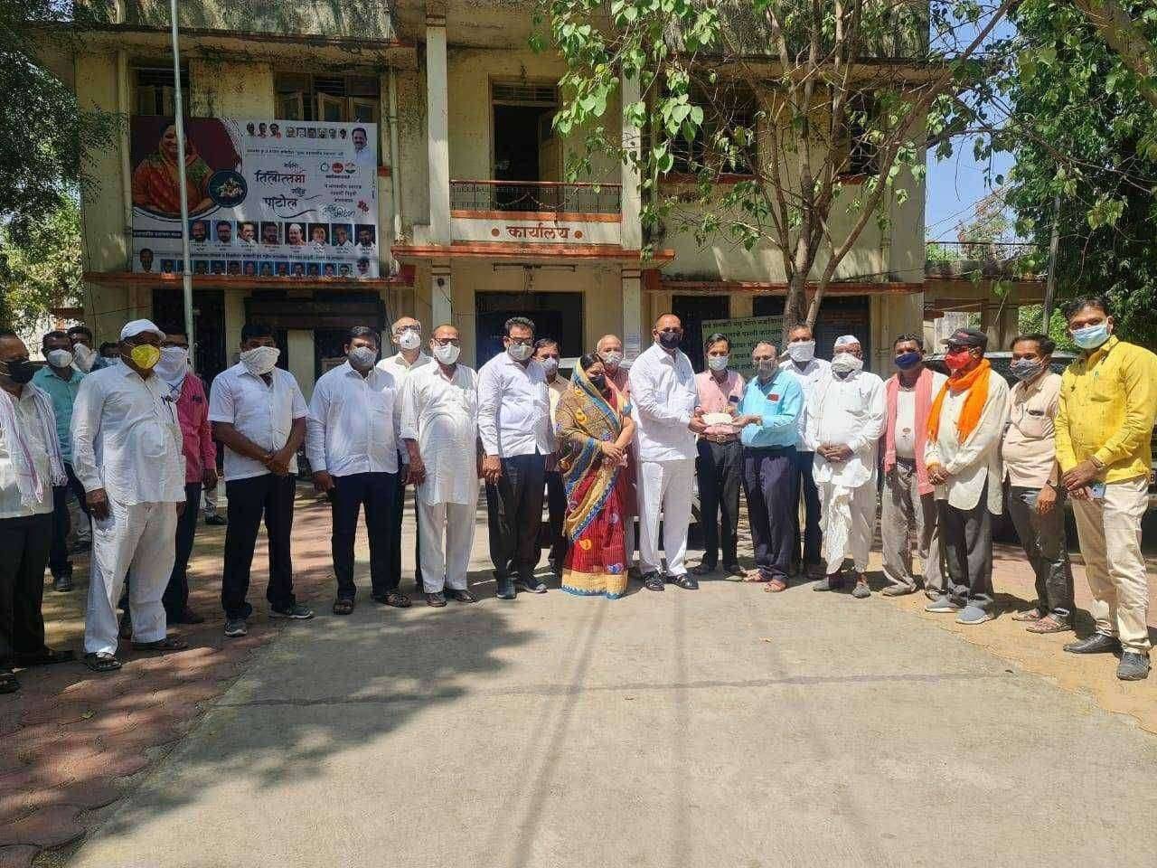 ?️ अमळनेर कट्टा... कृउबा तर्फे हमाल ,मापाडी, गुमस्तांसाह कामगारांचा विमा उत्पन्न वाढवण्यासाठी पातोंडयाला पेट्रोलपम्प व शेतकऱ्यांसाठी गाळण चाळण प्रकल्प सुरू होणार.