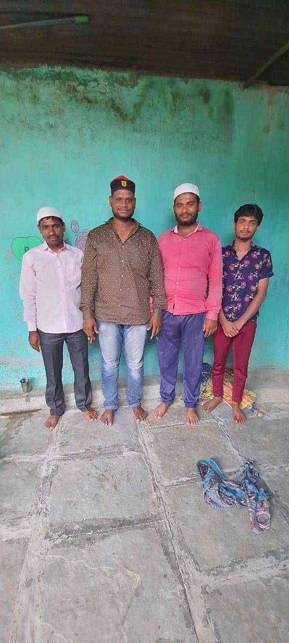 तपसे चिंचोली ,लामजना परिसरात मुस्लिम बांधवांनी केली रमजान ईद घरीच साजरी