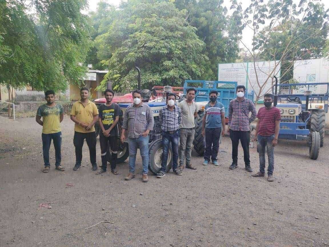 ?️ अमळनेर कट्टा...शेवटी महसूल विभागाला आली जाग..!गंगापुरी शिवारात तापी काठी 3 अवैध वाळू वाहतूक ट्रॅकटर ताब्यात..!महसूल विभागाची कार्यवाही..!