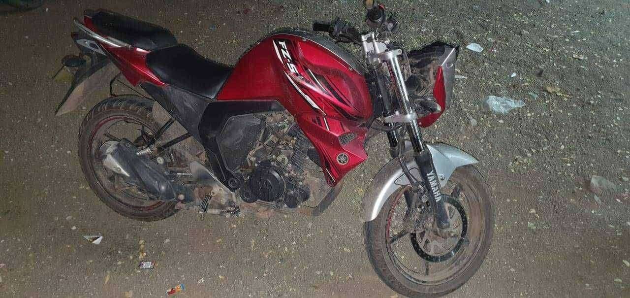 ?️अमळनेर कट्टा..धुळे रस्त्यावरील अमळनेर गेट ठरतंय धोकेदायक..!आज पुन्हा दुचाकी स्वाराचा अपघात..!सार्वजनिक बांधकाम खाते खेळतंय लोकांच्या जीवाशी..!