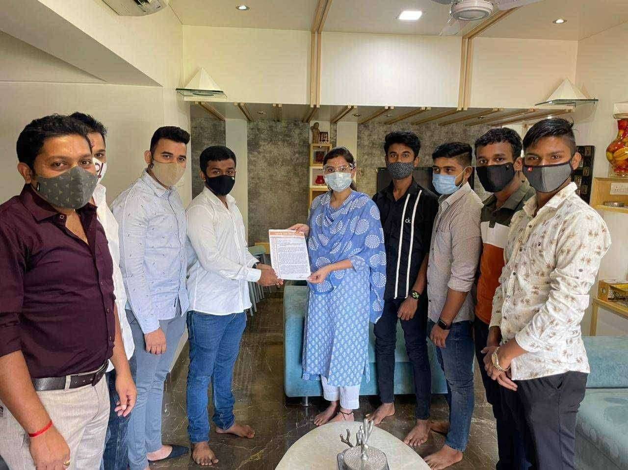 महाराष्ट्र राज्य विद्यार्थी संघटनेचे अंकिता पाटील यांना बारावी परीक्षेसंदर्भात निवेदन