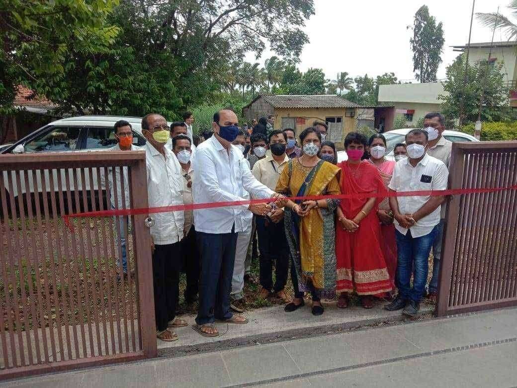 करनूर येथे कोवीड सेंटर उभारणी