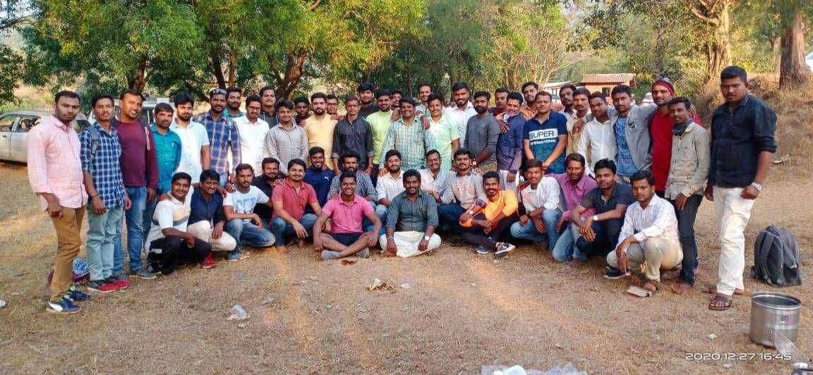 "ऊर्जा मैत्रीची, हाक साेबतीची" ग्रुपचा प्रेरणादायी उपक्रम...