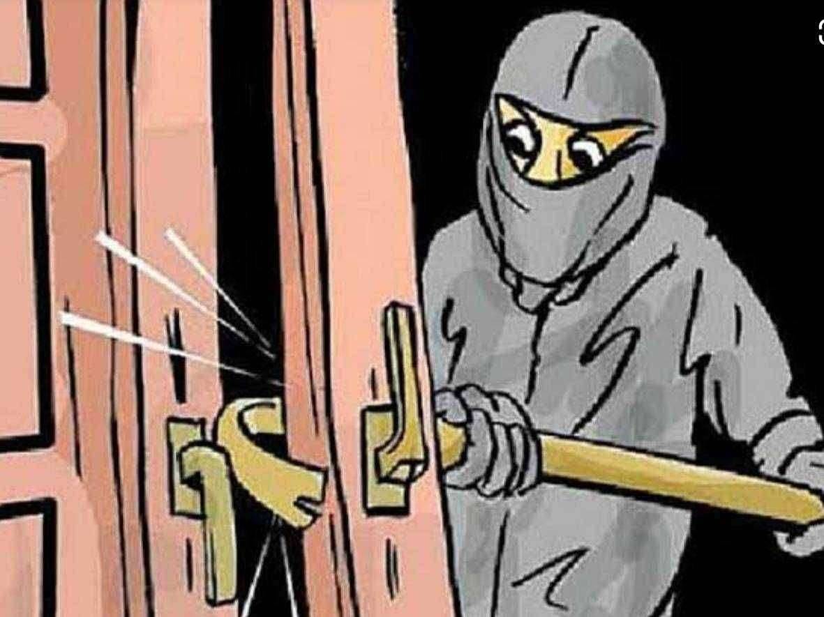 ?️अमळनेर कट्टा...शेतकी संघात चोरी..!एकूण 60 हजाराचा ऐवज लंपास..अज्ञात चोरट्यांवर गुन्हा दाखल...