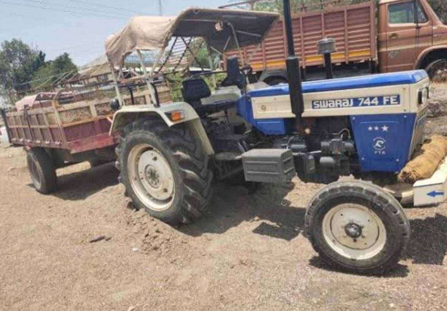 ?️अमळनेर कट्टा...जेंव्हा अमळनेर च्या आमदारांच्या कार्यकर्त्याचे ट्रॅकटर पकडून पोलीस सोडतात..!अरे ओ सांबा कितने ट्रॅकटर थे..! 3 सरदार..!फिर..!फिर कुछ नहीं सरदार "ठाकूर" के आदमी थे..!