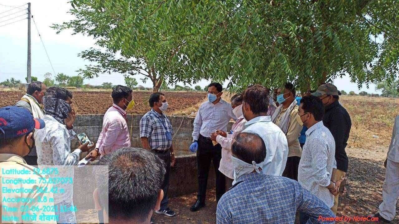 जिल्हाधिकारी रवींद्र बिनवडे यांचा नानाजी देशमुख कृषी संजीवनी प्रकल्प अंतर्गत झालेल्या विविध कामांचा अंबड तालुक्यात पाहणी दौरा